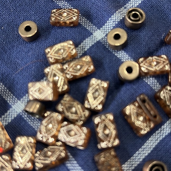 Beads square and round - Picture 2 of 3